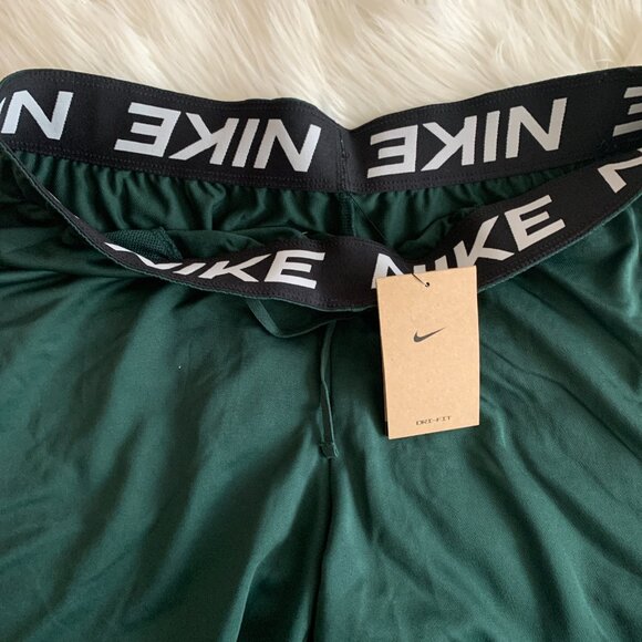 NIKE Dri-Fit Knit Shorts in Hunter Green Sz LARGE - Picture 2 of 4
